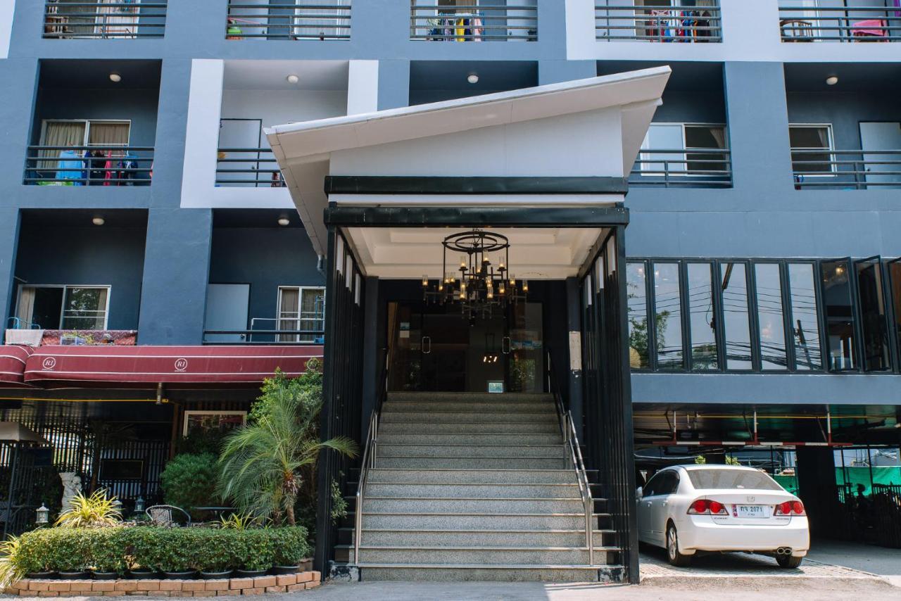 R1 Nimman Hotel Chiangmai Chiang Mai Exterior photo